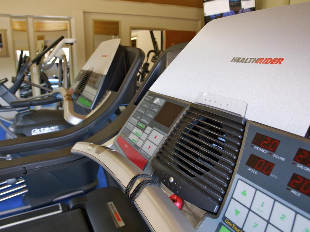 Ypc Fitness & Accomodations Инвермор Стая снимка